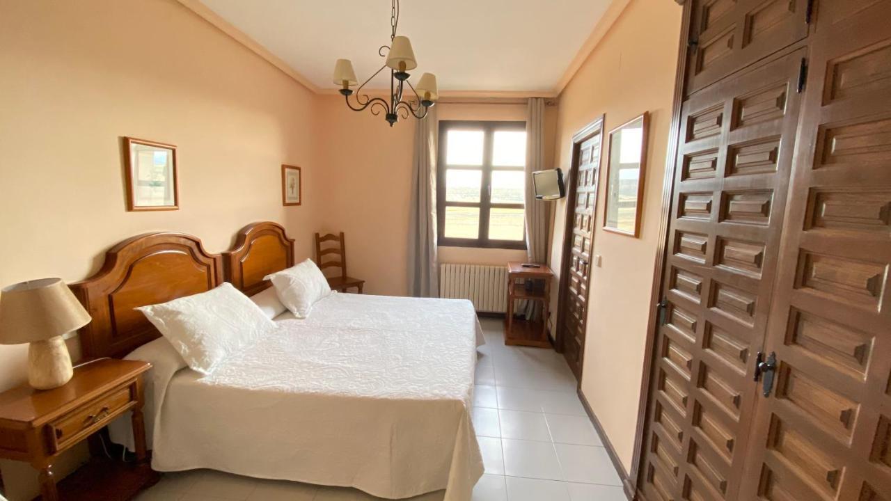Hostal Las Paneras อาบีลา ภายนอก รูปภาพ