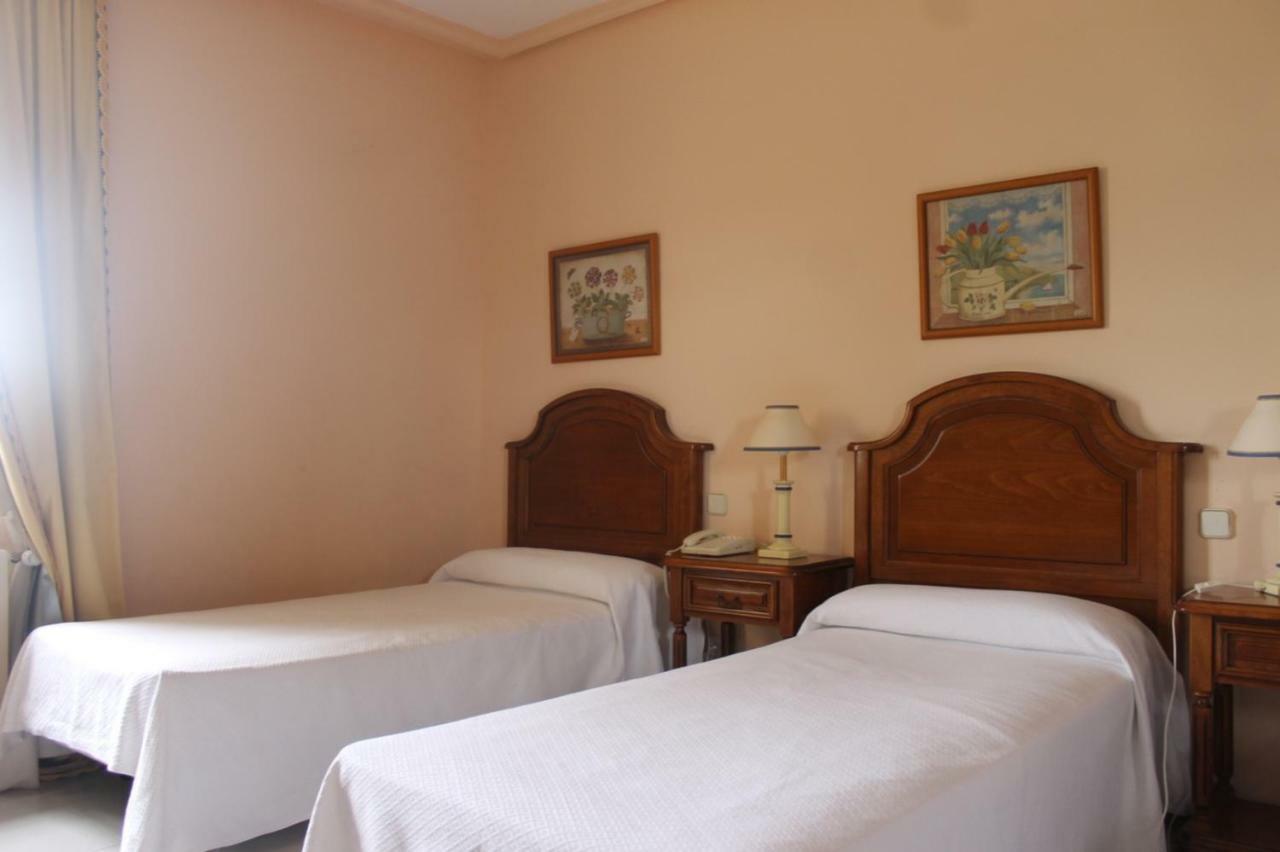 Hostal Las Paneras อาบีลา ภายนอก รูปภาพ
