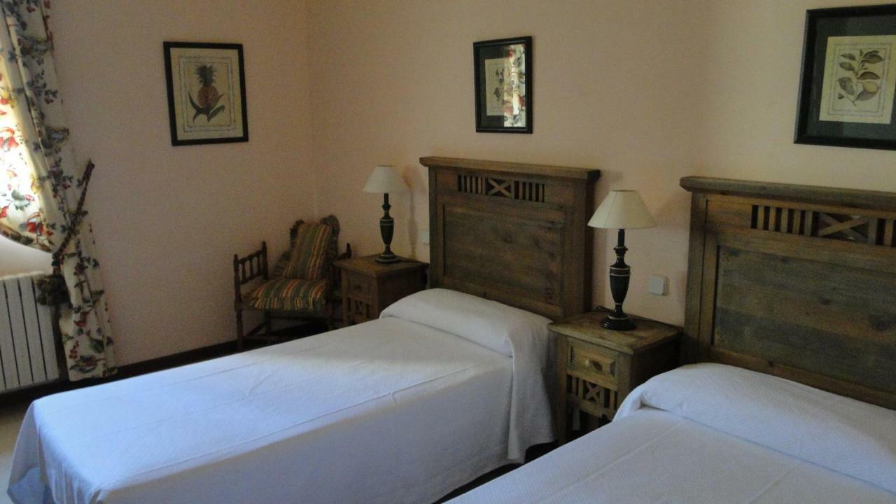 Hostal Las Paneras อาบีลา ภายนอก รูปภาพ